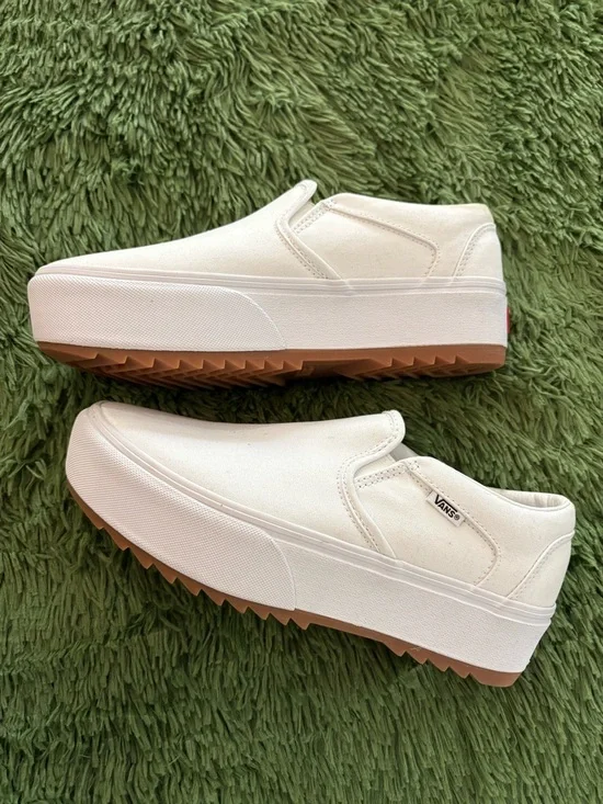 Vans Women's White Platform Slip-On Sneakers with Gum Sole - Picture 2 of 6